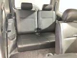 【後部座席】足元もゆったりしており、家族とのお出かけも快適にドライブできます★