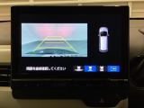 バックでの車庫入れも安心です! リアカメラが付いているバックモニター付のナビを装備しております。バンパーについているソナーや、操作線もついており距離感も画面から確認できます。