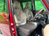 運転席シート廻りは使用感も少なく、良好な状態となっています。丁寧に使われていたことがよくわかりますね。