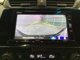 バックモニター付きで、車庫入れやバック時の後方確認をしっかりサポート。モニターに映し出される映像で死角も確認しやすく、狭い場所での駐車や後退時の操作をより安心して行えます。