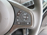 Hondaセンシングの機能のひとつ、アダプティブクルーズコントロール付!アクセルから足を離しても設定したスピードと前車との車間を保ち走行してくれます!車線維持もアシスト☆高速道路で疲労軽減ですね☆