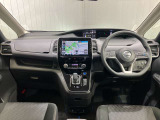 全方位で視界が広い。気持ちがよくて、運転もしやすい。1列目から3列目まで、すべての席がゆったりと座れるスペシャルシートです♪
