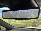 【デジタルインナーミラー】後席の大きな荷物や同乗者で後方が確認しづらい時でも安心!カメラが撮影した車両後方の映像をルームミラー内に表示。クリアな視界で状況の確認が可能です!