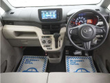 運転にかかわる様々な操作を安全に行えるように視点移動が少なく、操作性に配慮されたスイッチ類が凝縮されたコクピットです。