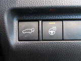 パワーバックドア装着車です。