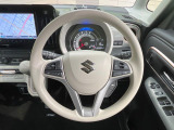 【ステアリングスイッチ】運転中、前方から目線をそらすことなく、オーディオ等の操作が可能な便利機能!安心&快適なドライブを演出してくれます♪