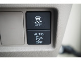 【VSA】4輪別々にブレーキをかけたりエンジンパワーをしぼることにより車両の挙動変化を抑制するVSAを装備。。