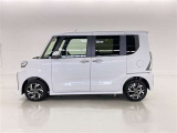両側パワースライドドア付きだから、狭い駐車スペースなどでの 乗り降りラクラク!小さなお子さまのいるご家庭には嬉しい装備。