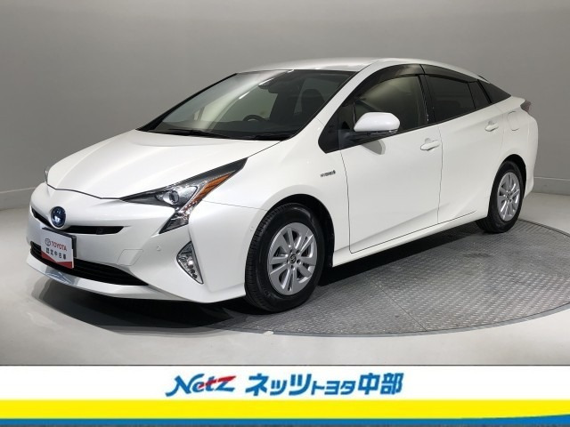 トヨタ プリウス 