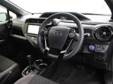 運転席廻りです。