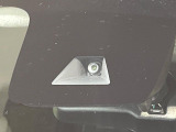 【エマージェンシーブレーキ】走行中に前方の車両等を認識し、衝突しそうな時は警報とブレーキで衝突回避と被害軽減をアシスト。より安全にドライブをお楽しみいただけます。
