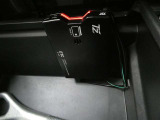 アンテナ分離型ETCです ETC本体は目立つところに設置していないのでデザイン的にも安全性も高いです 高速道路をご利用される方は必需品ですよ
