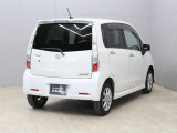 【コーティング/ガードコスメSP】好評のコーティング施工で愛車のボディをケアしませんか?紫外線や酸性雨等の劣化によって塗装面の光沢の消失や塗装の剥離を防ぎます!