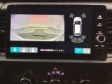 バックでの車庫入れも安心です! リアカメラが付いているバックモニター付のナビディスプレイを装備しております。バンパーについているソナーや、操作線もついており距離感も画面から確認できます。