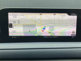 8.8インチにサイズUPした、マツダコネクト。センターコマンダーはタッチパッド型になっており、ナビ地図の縮小/拡大も簡単に行えます。