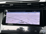 10インチのタッチスクリーンでは、コネクテッド機能を持つインフォテインメントシステムを搭載しております。