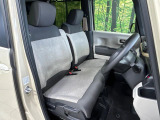 運転席シート廻りは使用感も少なく、良好な状態となっています。丁寧に使われていたことがよくわかりますね。