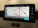アップルカープレイ・アンドロイドオート対応純正ナビ搭載です。知らない道も安心ですね!