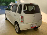 当店ではダイハツ認定U-CARをはじめ、お手頃価格のお車や、オトクなナビ付き車、オプション充実の高年式車をはじめ、ダイハツ車以外も豊富にラインナップしております。