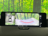 【マルチテレインモニター】車のフロントやサイドのカメラ画像を同時にモニター表示することで、悪路や狭い道を走行時でも周囲の状況確認ができ安心!本格SUVにうれしい装備です♪