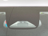 【シティブレーキアクティブシステム】低速走行中に前方の車両等を認識し、衝突しそうな時は警報とブレーキで衝突回避と被害軽減をアシスト。より安全にドライブをお楽しみいただけます。