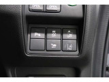 ホンダセンシング搭載!誤発進抑制機能・路外逸脱抑制機能・歩行者事故低減ステアリング・車線維持支援システム・先進車発進お知らせ機能など多彩な先進安全機能でより安全で快適なドライブを支援します。
