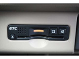 【ETC】高速道路の走行に便利なETCを装備!ETC搭載車しか通過できないスマートICが利用できるようになりますよ!現在、スマートICの設置箇所も増えてきているので、高速道路利用の幅が広がりますね!