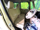 運転席シート廻りは使用感も少なく、良好な状態となっています。丁寧に使われていたことがよくわかりますね。