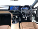 この車で色んな場所へドライブに出かけてみませんか。