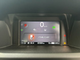 ホンダセンシング装着車となっております。衝突軽減ブレーキ、誤発進抑制機能、歩行者事故低減ステアリング、路外逸脱抑制機能、アダプティブクルーズコントロール、車線維持支援システム他、安全運転を幅広く支援。