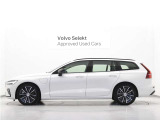 パワフルでスムーズな走りを生み出すプラグインハイブリッド Recharge T6 AWD plug-in hybrid。ボルボが誇る最新の電動化技術が注がれています。