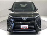 「フロントマスク」です。車の印象を決めるのは【顔】。この車の顔つきは、きっとあなたにピッタリ!?