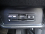 ETC付。高速道路の料金所はキャッシュレスで通過です。サービスエリア等にあるスマートインターの出入口も利用可能でとっても便利。ご納車後すぐにお使い頂けるようセットアップしてのお渡しとなります。