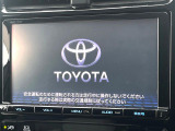 【純正ナビ】人気の純正ナビを装備しております。ナビの使いやすさはもちろん、オーディオ機能も充実!キャンプや旅行はもちろん、通勤や買い物など普段のドライブも楽しくなるはず♪