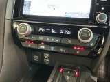 フロント両席にはシートヒーターが付いています!寒い日に便利な装備ですね。