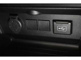 アクセサリーDC12Vソケット装備!USB端子ソケット装備!