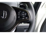 Hondaセンシングの機能のひとつ、アダプティブクルーズコントロール付!アクセルから足を離しても設定したスピードと前車との車間を保ち走行してくれます!車線維持もアシスト☆高速道路で疲労軽減ですね☆