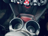 ◆LIBERALAは、輸入車選びの新たなスタイルを提案するインポート・セレクト・ブランドです。オーナー様となる方がクルマから直接感じる感性を第一にした、最良の一台との出会いをコーディネートいたします。