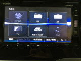 フルセグテレビ搭載。DVD・CD再生にも対応しています。
