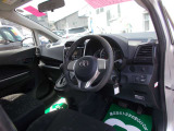 運転席はご覧の通り。