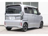 軽自動車という枠にとらわれない質感で、乗る人の洗練された感性に響くデザインになっています。