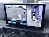 バックカメラも装備しております。車庫入れの苦手なお客様も安心!重宝してくれます!