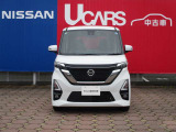 夜間の運転も明るく安心のLEDヘッドライトとフォグランプ装備☆