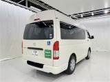 後ろから見ると車の印象も変わりますね♪