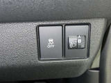 【横滑り防止機能】 車両走行安定補助システム搭載  車が横滑りしそうになった際に、横滑りを防ぐ安全装備が付いています。