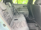 運転席側後部座席