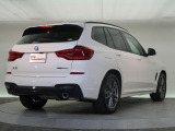 一目で伝わるBMW特有のスポーティーなプロポーションは、BMWの走行性能を生み出すのに欠かせない要因の一つです。細部まで拘りぬいたお車をぜひ一度ご覧ください!