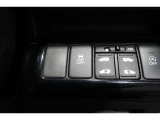 【横滑り防止装置】ドライバーの安全運転をアシストしてくれる装備が充実しています☆ドライバーの不安を安心へと変えてくれますね。