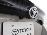 バックカメラが付いているので後方確認が非常にしやすいです。今や運転初心者も熟練者も必須装備!ついていて損はないですね♪