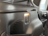 この度は、弊社中古車をご覧いただき誠にありがとうございます。お問い合わせの際は、弊社無料通話 TEL: 0078-6002-8073200008 までお電話くださいませ。たくさんのご連絡、お待ちしております